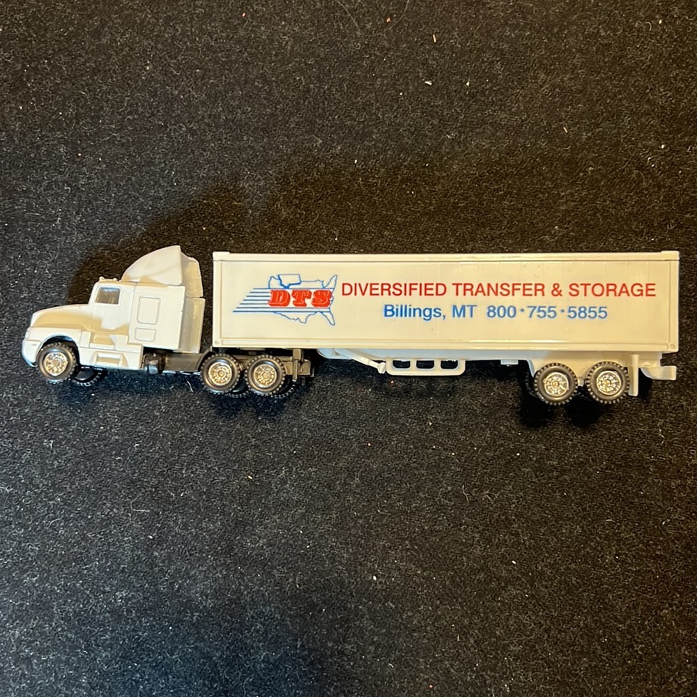 Diversified Transfer and Storage model truck